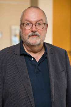 Profilbild von Herr Dr. Burkhard Wallesch