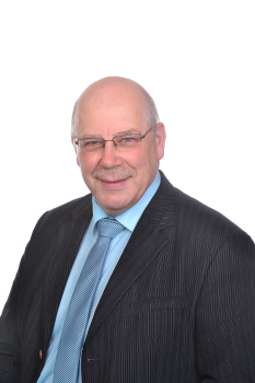 Herr Kai-Uwe Zeusel Herr Kai-Uwe Zeusel